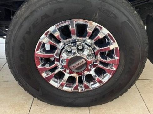 Used 2020 Ford F350 XLT w/ XLT Premium Package image 28