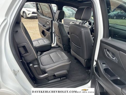 Used 2022 Chevrolet Traverse Premier image 21