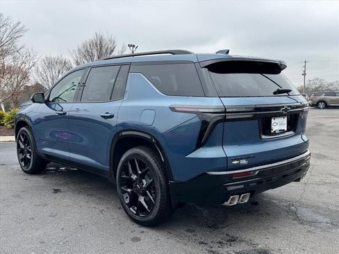 New 2026 Chevrolet Traverse RS w/ LPO, Floor Liner Package image 5