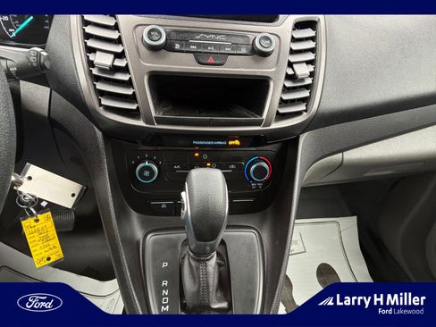 Used 2020 Ford Transit Connect XL image 30
