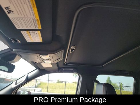Used 2025 Nissan Frontier PRO-4X w/ Pro Premium Package AWD/4WD image 8