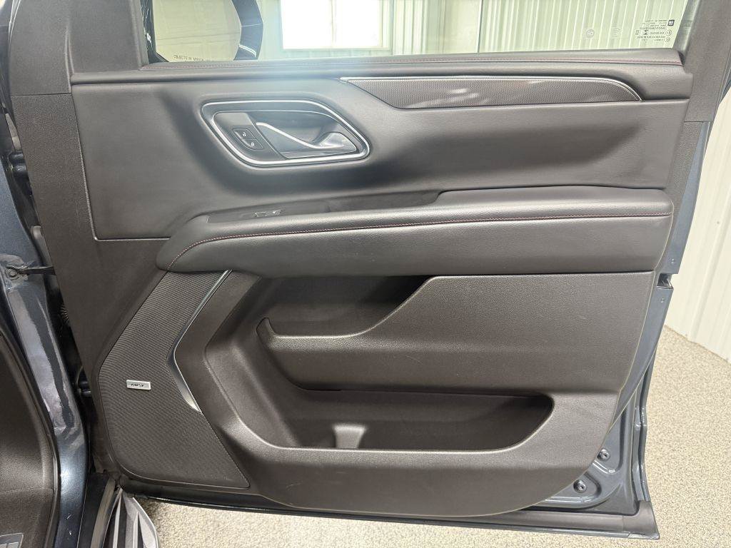 Used 2021 Chevrolet Suburban RST AWD/4WD image 39
