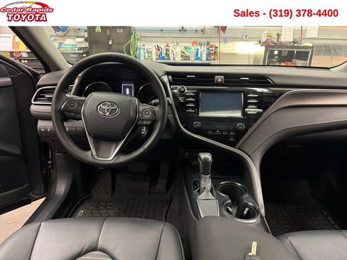 Used 2019 Toyota Camry SE image 15