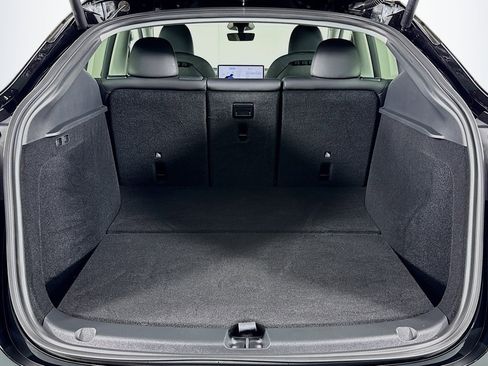 Used 2025 Tesla Model Y Long Range image 21