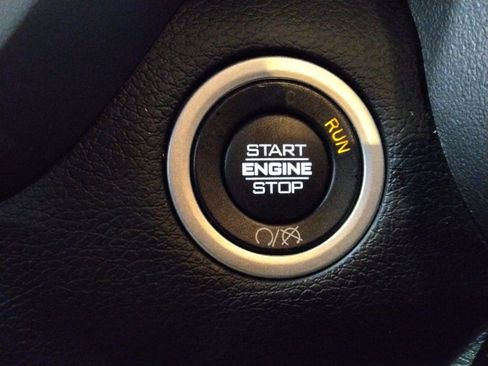 Used 2024 RAM 2500 Big Horn w/ Bed Utility Group image 18