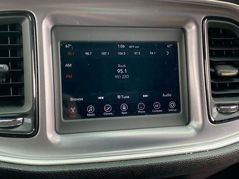 Used 2019 Dodge Challenger R/T RWD image 27