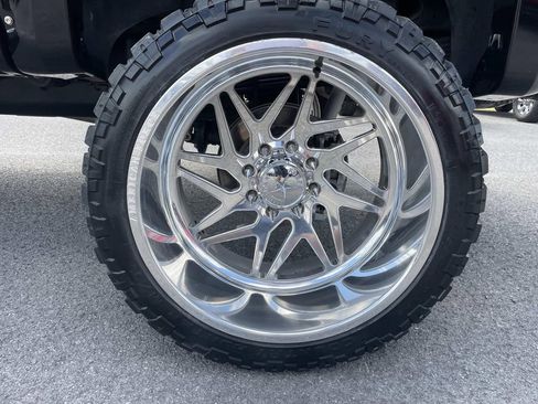 Used 2022 GMC Sierra 2500 Denali AWD/4WD image 19