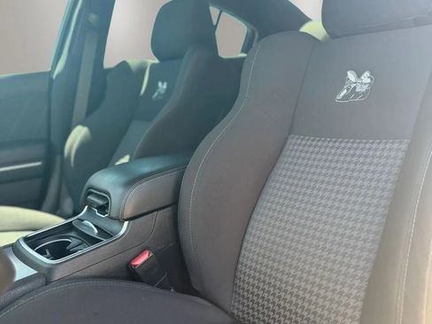 Used 2019 Dodge Charger Scat Pack RWD image 13