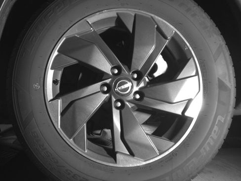 Used 2025 Nissan Rogue SV FWD image 14