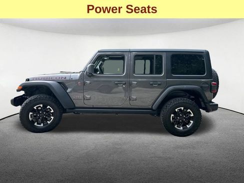 Used 2025 Jeep Wrangler Unlimited Rubicon w/ Convenience Group AWD/4WD image 6