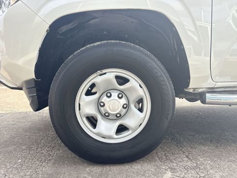 Used 2023 Toyota Tacoma SR5 image 8