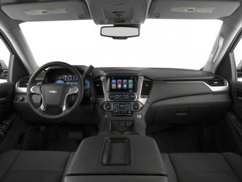 Used 2016 Chevrolet Suburban LT image 11