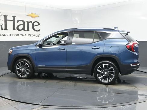 Used 2024 GMC Terrain SLT w/ Infotainment Package II image 51