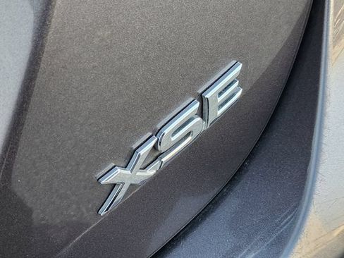 Used 2024 Toyota Camry XSE FWD image 9