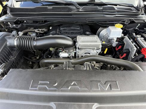 Used 2022 RAM 1500 Limited w/ Body Color Bumper Group image 33
