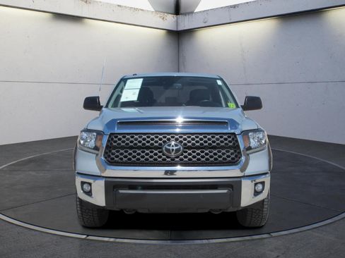 Used 2019 Toyota Tundra SR5 AWD/4WD image 3