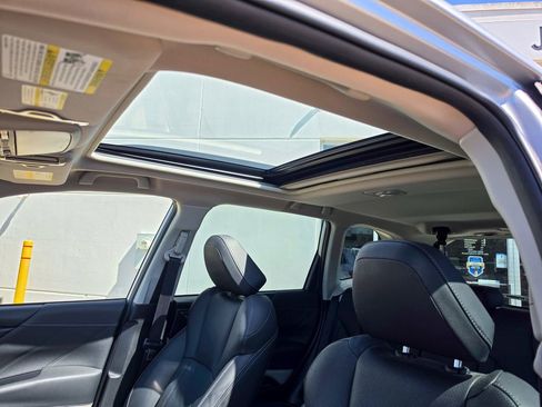 Used 2023 Subaru Forester Limited AWD/4WD image 14