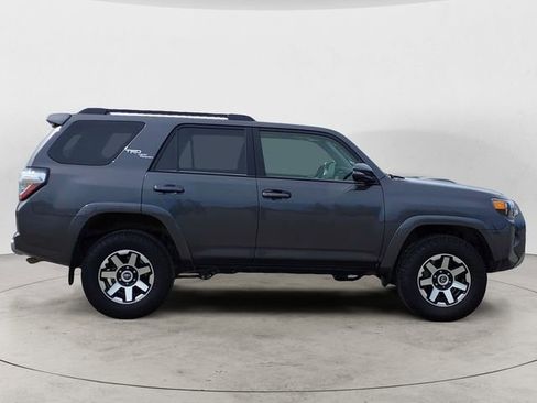 Used 2022 Toyota 4Runner TRD Off-Road Premium AWD/4WD image 6
