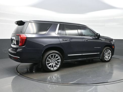 Used 2023 GMC Yukon SLT AWD/4WD image 8