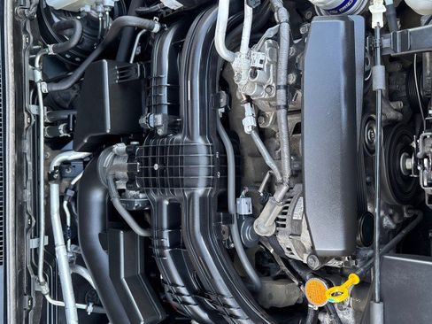 Used 2020 Subaru Crosstrek 2.0i Premium w/ Moonroof Package 2 image 33