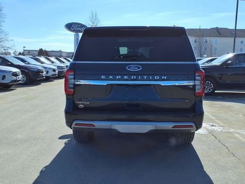 Used 2024 Ford Expedition Limited AWD/4WD image 7