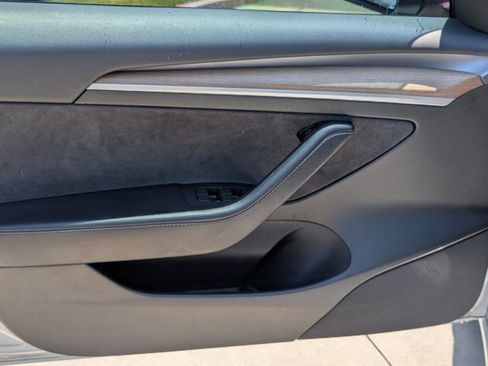 Used 2023 Tesla Model 3 Standard Range RWD image 11