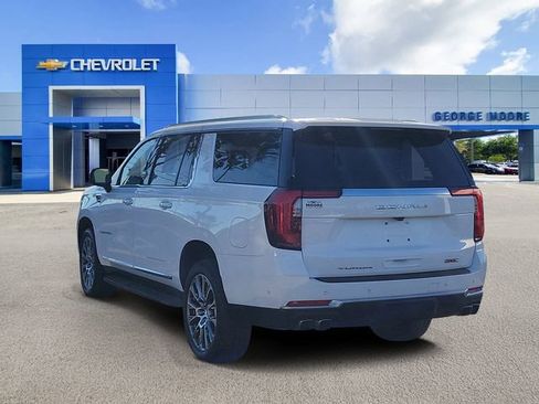 Certified 2025 GMC Yukon XL Denali image 3
