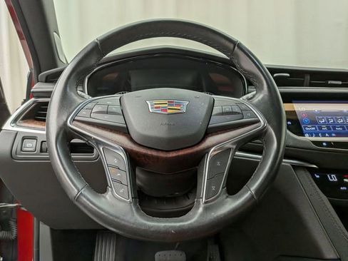 Certified 2023 Cadillac XT5 Premium Luxury AWD/4WD image 10