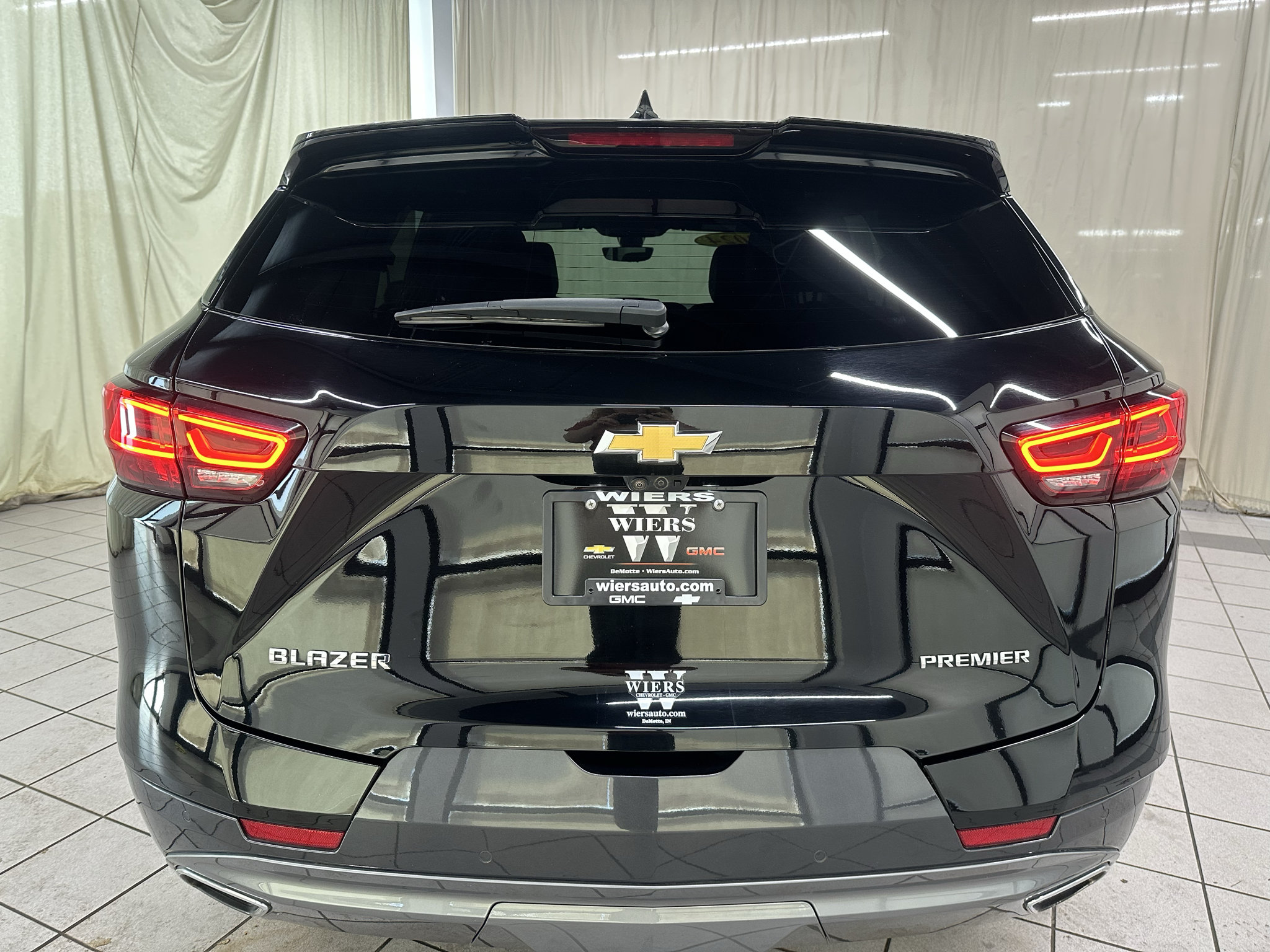 Used 2024 Chevrolet Blazer Premier w/ Driver Confidence II Package FWD image 6