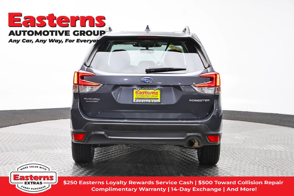 Used 2022 Subaru Forester Premium AWD/4WD image 7
