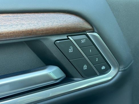 New 2025 GMC Sierra 3500 Denali Ultimate image 12