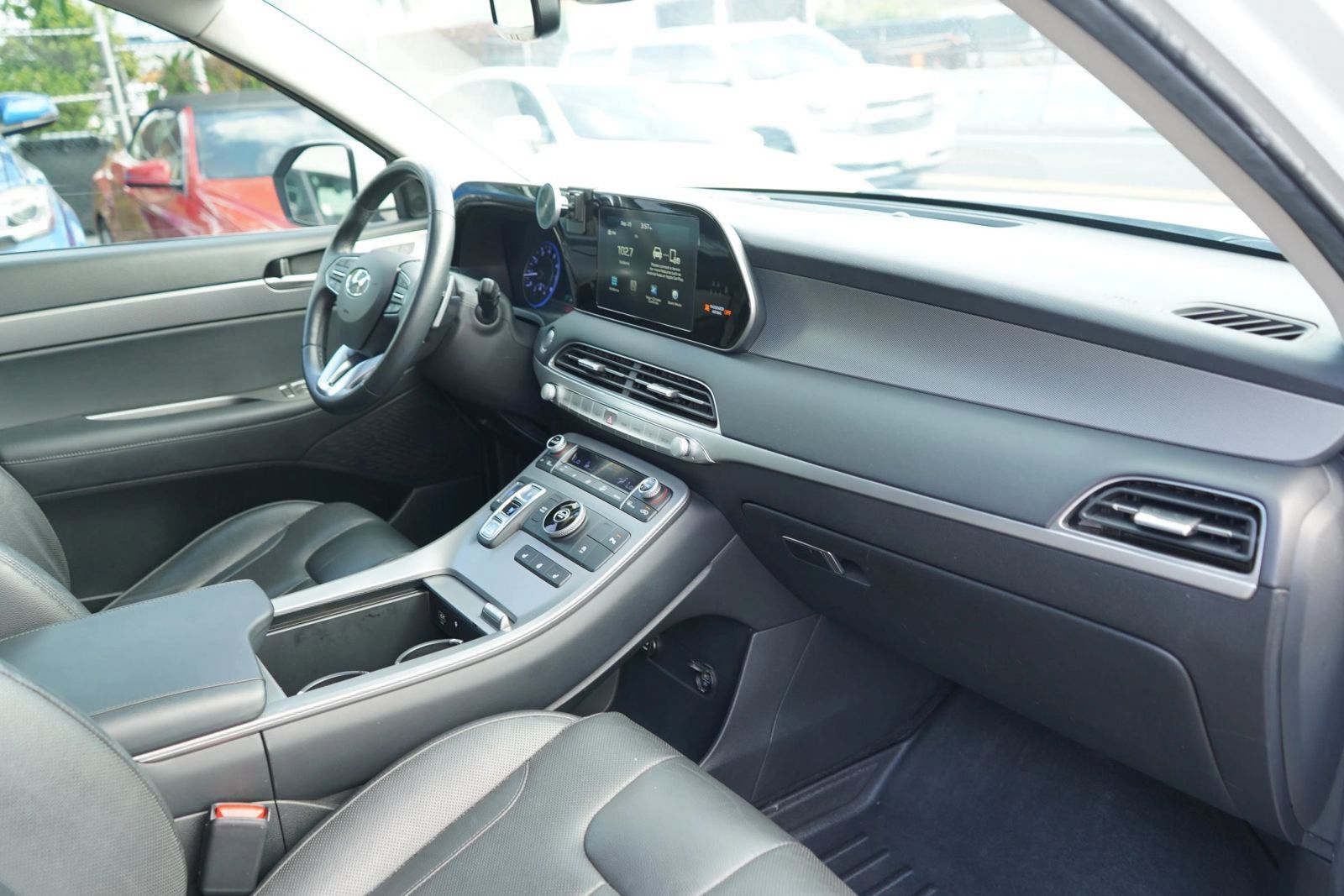 Used 2020 Hyundai Palisade SEL w/ Premium Package FWD image 18