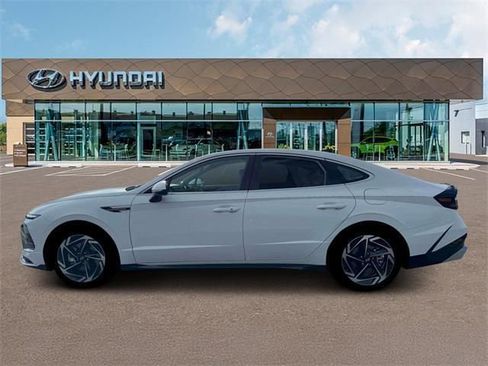 New 2026 Hyundai Sonata SEL image 3