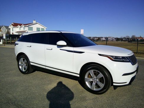 Used 2018 Land Rover Range Rover Velar S image 21