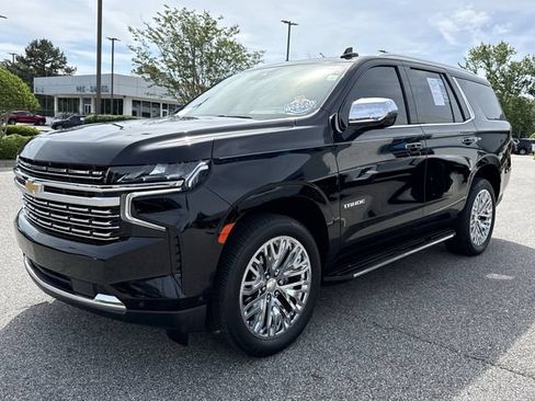 Used 2024 Chevrolet Tahoe Premier w/ Advanced Technology Package RWD image 7
