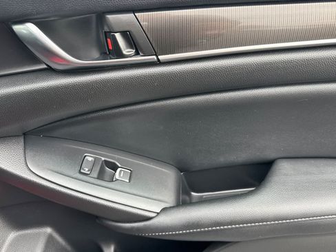 Used 2022 Honda Accord Sport image 17