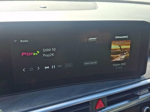 Certified 2025 Kia Sorento SX Prestige w/ Sage Leather Package AWD/4WD image 17