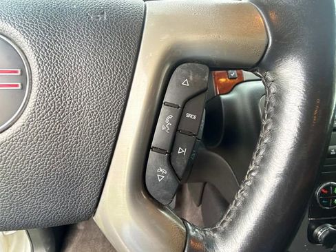 Used 2014 GMC Yukon XL SLT RWD image 30