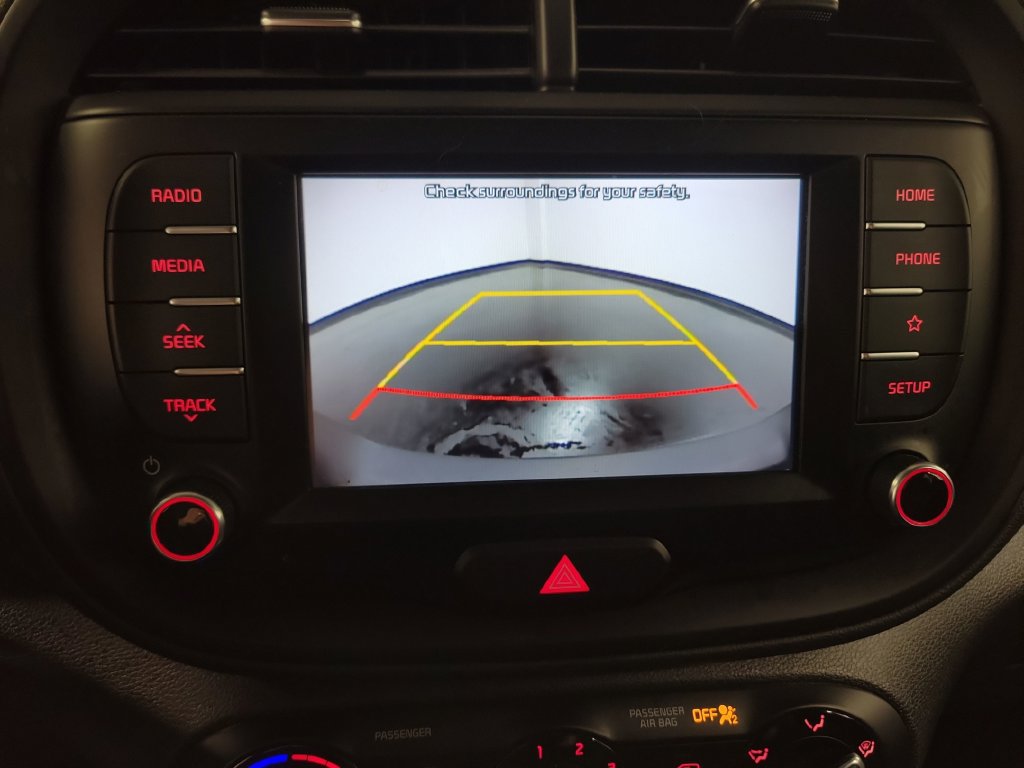 Used 2020 Kia Soul LX FWD image 21