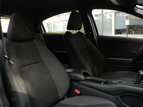 Used 2019 Honda HR-V Sport image 27
