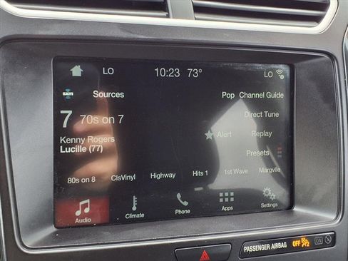 Used 2018 Ford Explorer XLT w/ Equipment Group 201A image 4