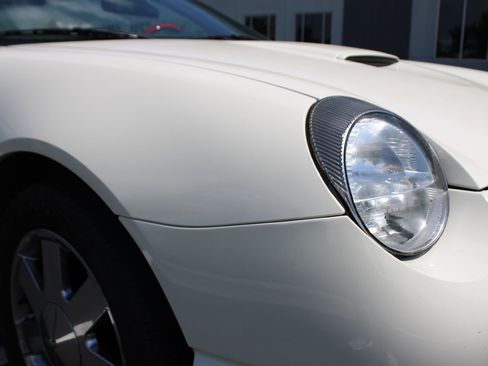 Used 2002 Ford Thunderbird RWD image 10