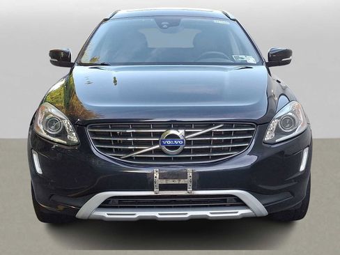 Used 2017 Volvo XC60 T6 Dynamic w/ Preferred Option Package AWD/4WD image 2
