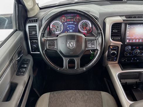 Used 2018 RAM 1500 SLT image 16