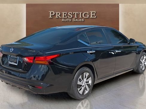 Used 2021 Nissan Altima 2.5 S FWD image 14