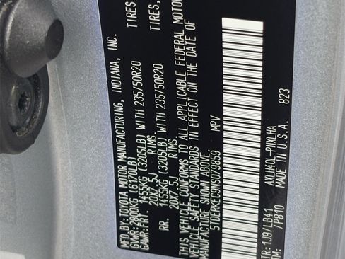 Certified 2022 Toyota Sienna Platinum image 29