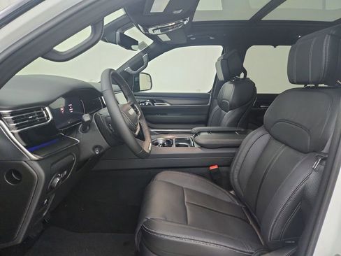 New 2026 Jeep Grand Wagoneer L Summit AWD/4WD image 18