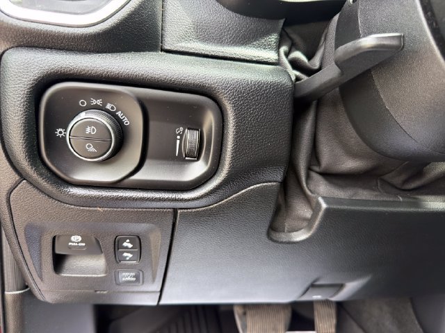 Used 2020 RAM 1500 Big Horn AWD/4WD image 18