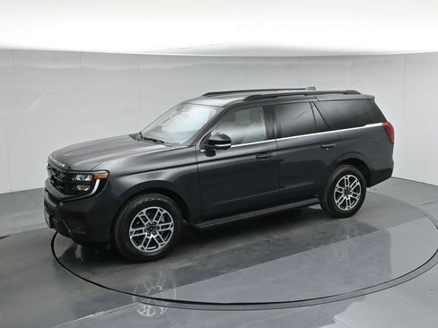 Used 2025 Ford Expedition Active image 47