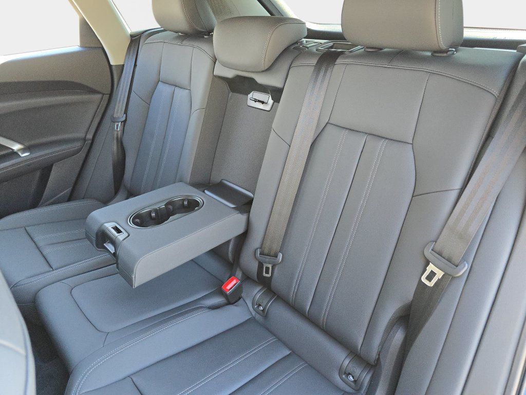 New 2026 Audi Q5 2.0T AWD/4WD image 14